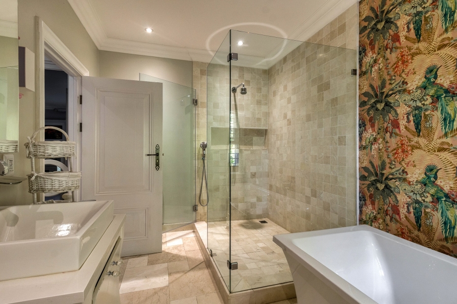 9 Bedroom Property for Sale in Parel Vallei Western Cape